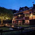 Pyrenees Emotions, Eco-responsables, Nature, Sports Aventures Bed & Breakfast Malvézie