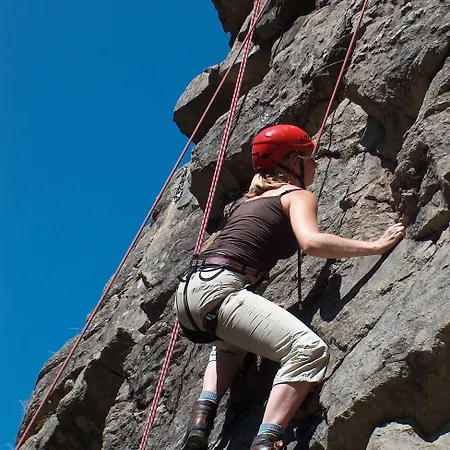 Pyrenees Emotions, Eco-responsables, Nature, Sports Aventures 住宿加早餐酒店 3*