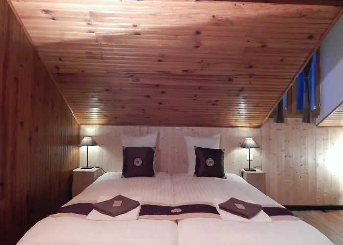 Pyrenees Emotions, Eco-responsables, Nature, Sports Aventures 3* Malvézie