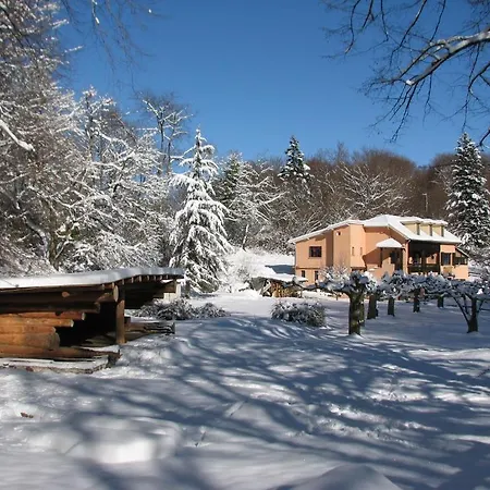 Alojamento de Acomodação e Pequeno-almoço Pyrenees Emotions, Eco-responsables, Nature, Sports Aventures