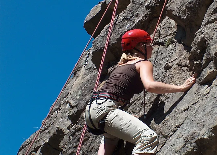 Pyrenees Emotions, Eco-responsables, Nature, Sports Aventures فندق مبيت وإفطار 3*